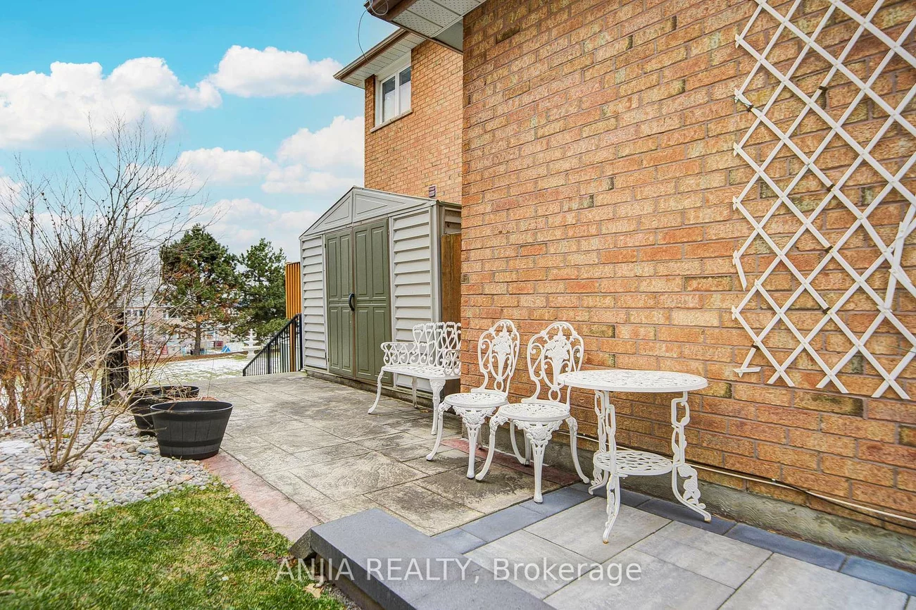 145, Beckenridge, Milliken Mills East, Markham