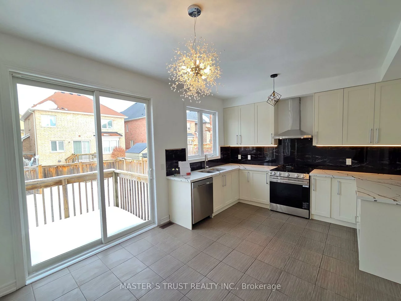 11, Beacon Point, Wismer, Markham