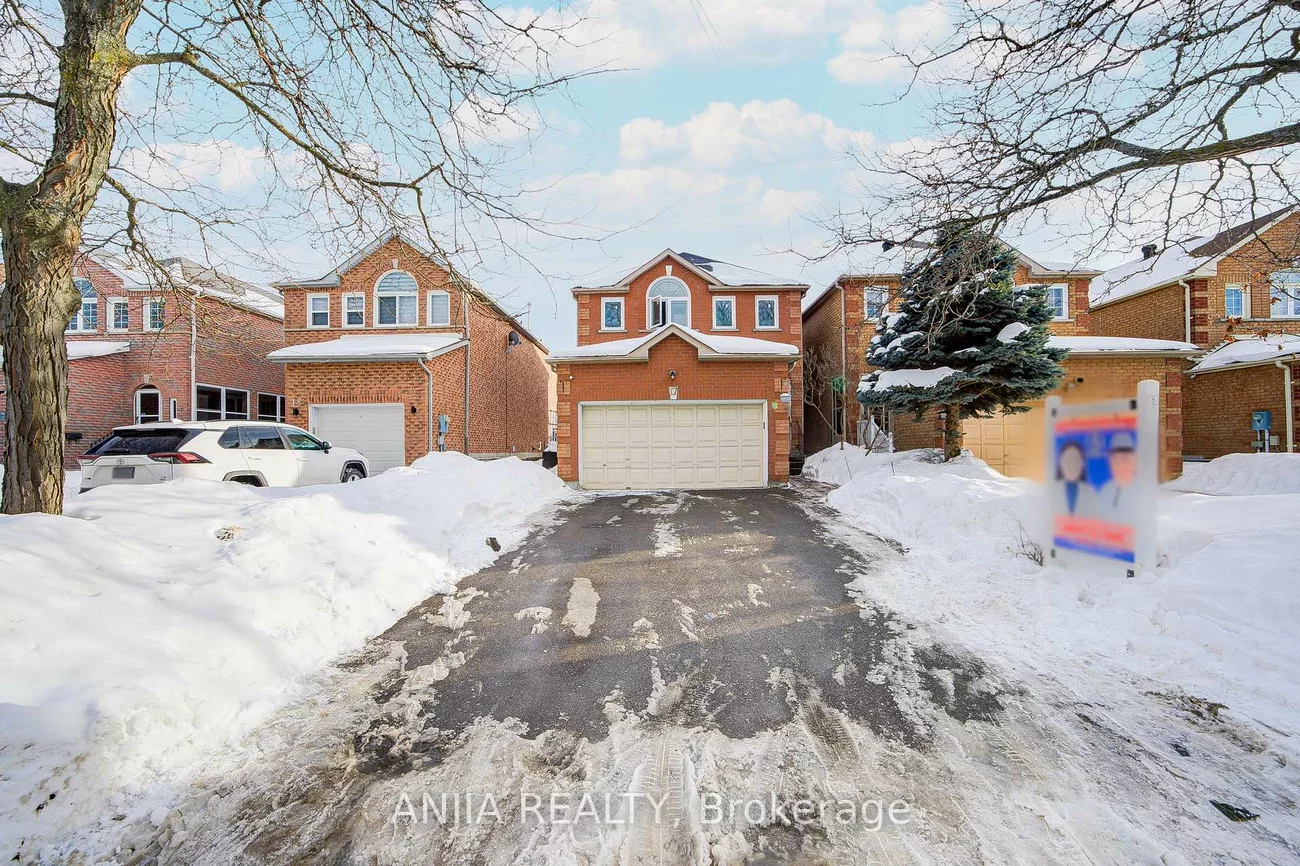 17, Kenborough, Milliken Mills East, Markham