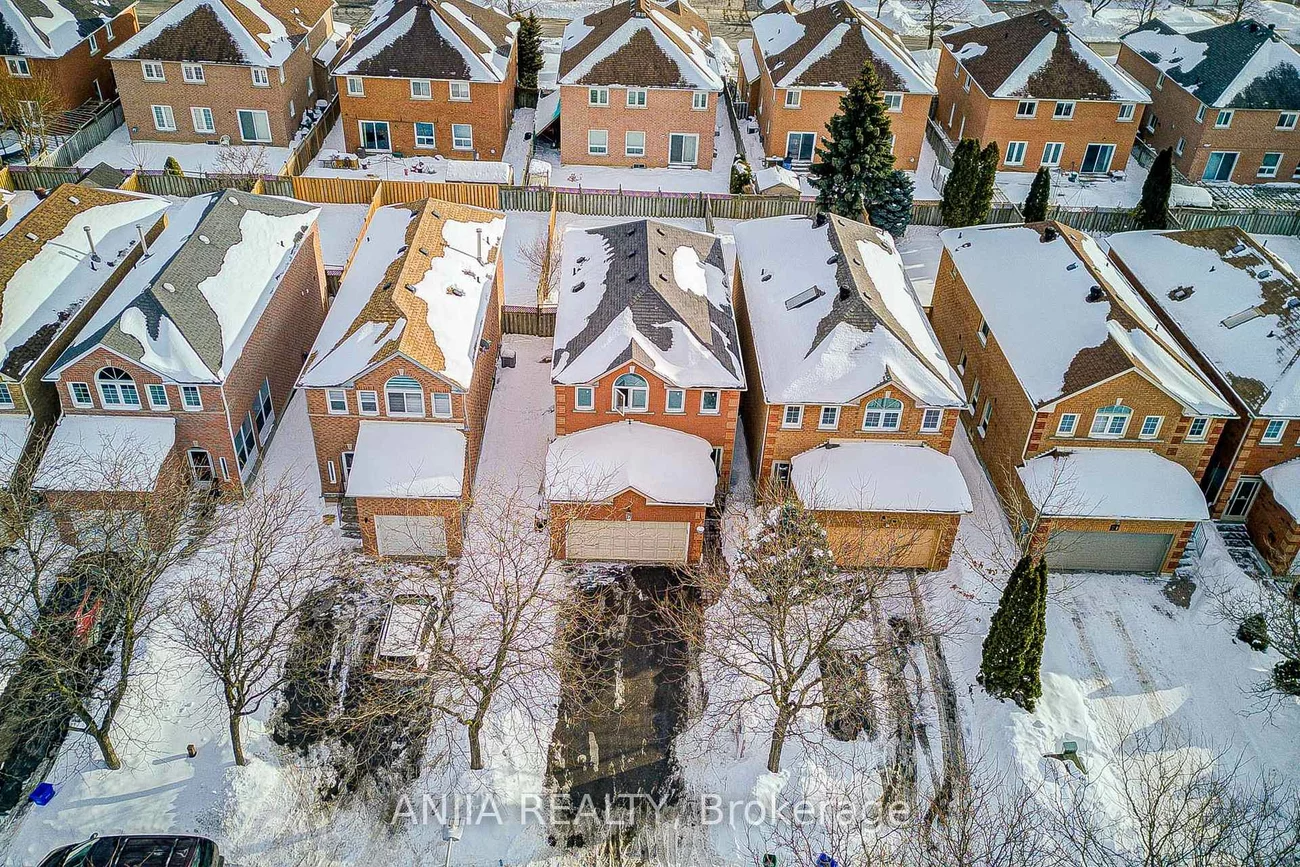 17, Kenborough, Milliken Mills East, Markham