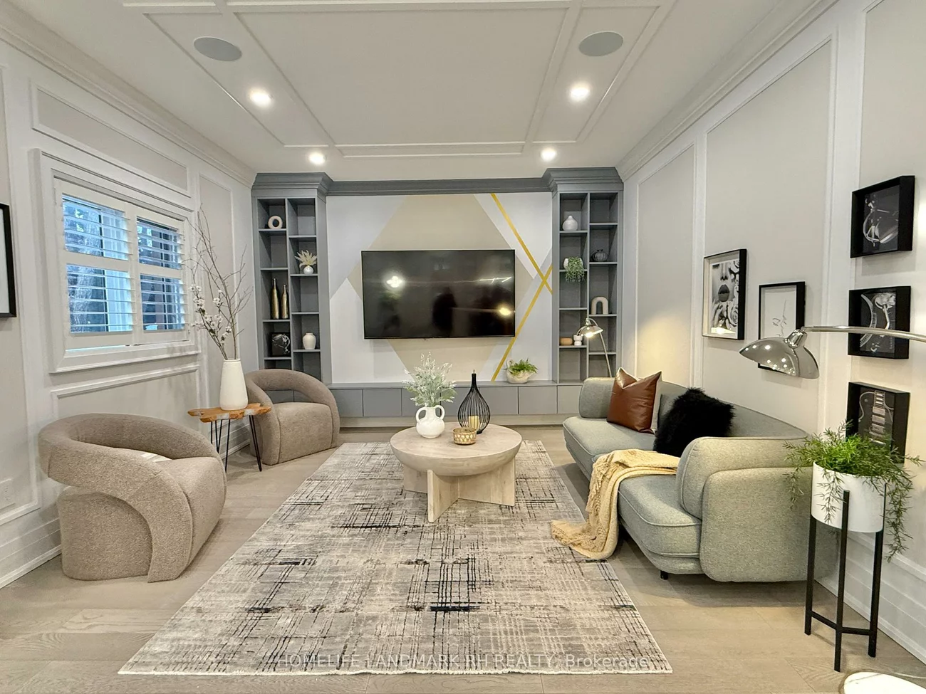 129, Golden Tulip, Cachet, Markham