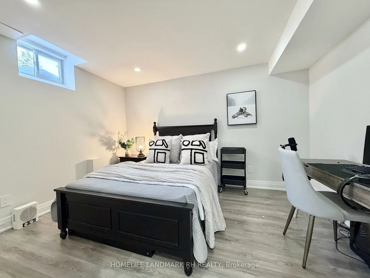 129, Golden Tulip, Cachet, Markham