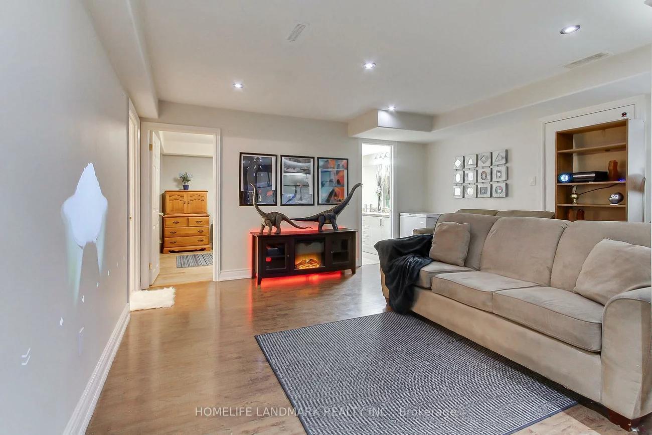 86, Boswell, Box Grove, Markham