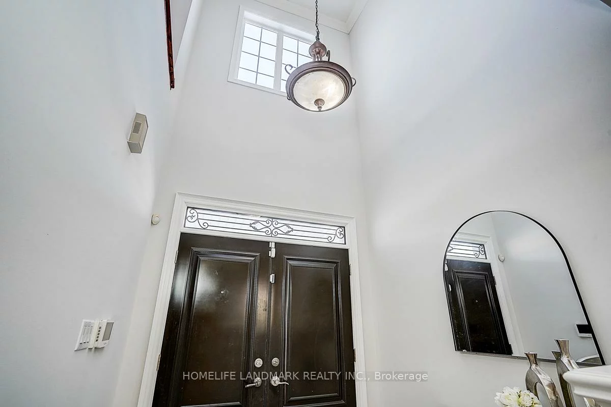 87, Castlemore, Berczy, Markham