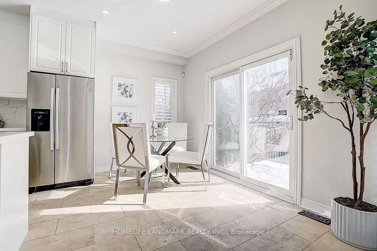 87, Castlemore, Berczy, Markham