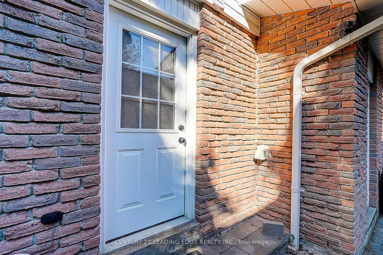 101, Ramona, Markham Village, Markham