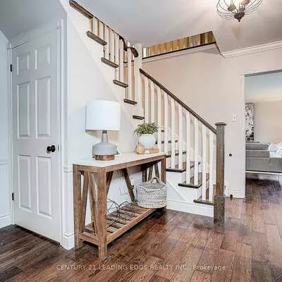 101, Ramona, Markham Village, Markham