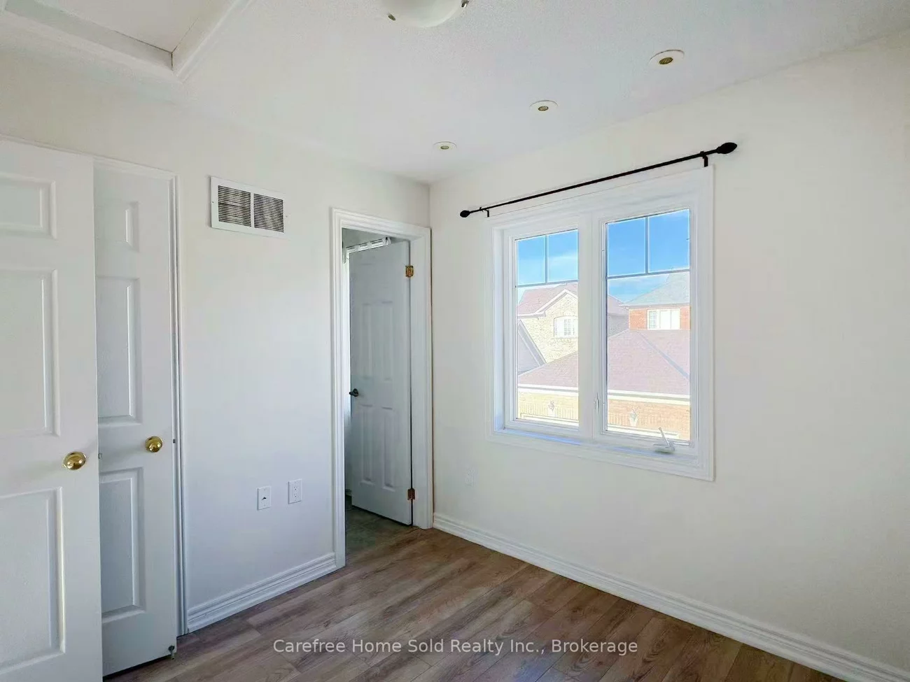 33, Oakmoor, Cornell, Markham