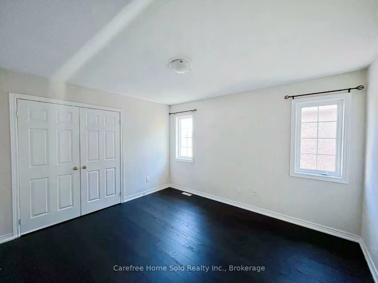 33, Oakmoor, Cornell, Markham