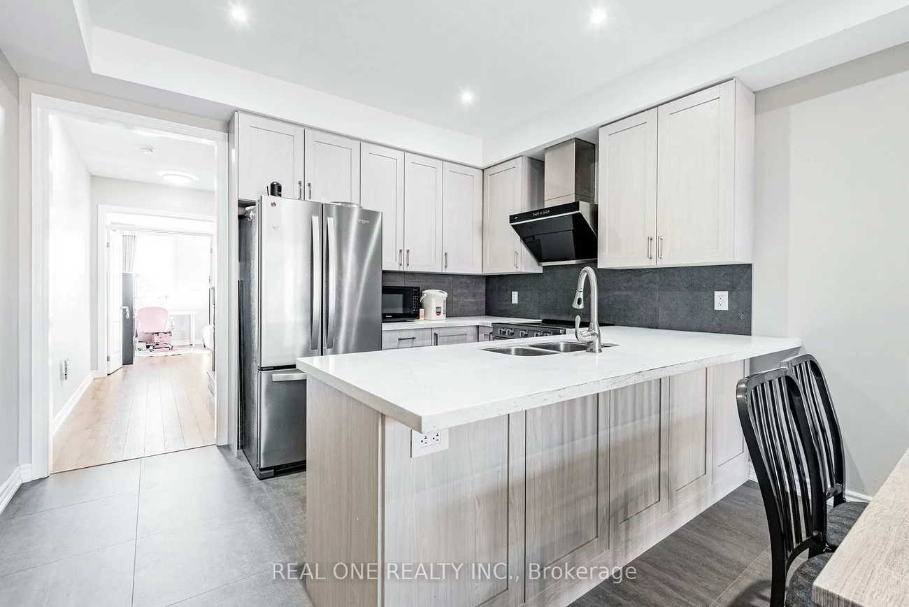 4798, 16th, Berczy, Markham