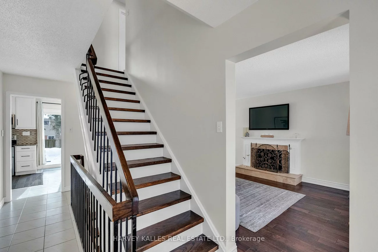 33, Ravengloss, German Mills, Markham