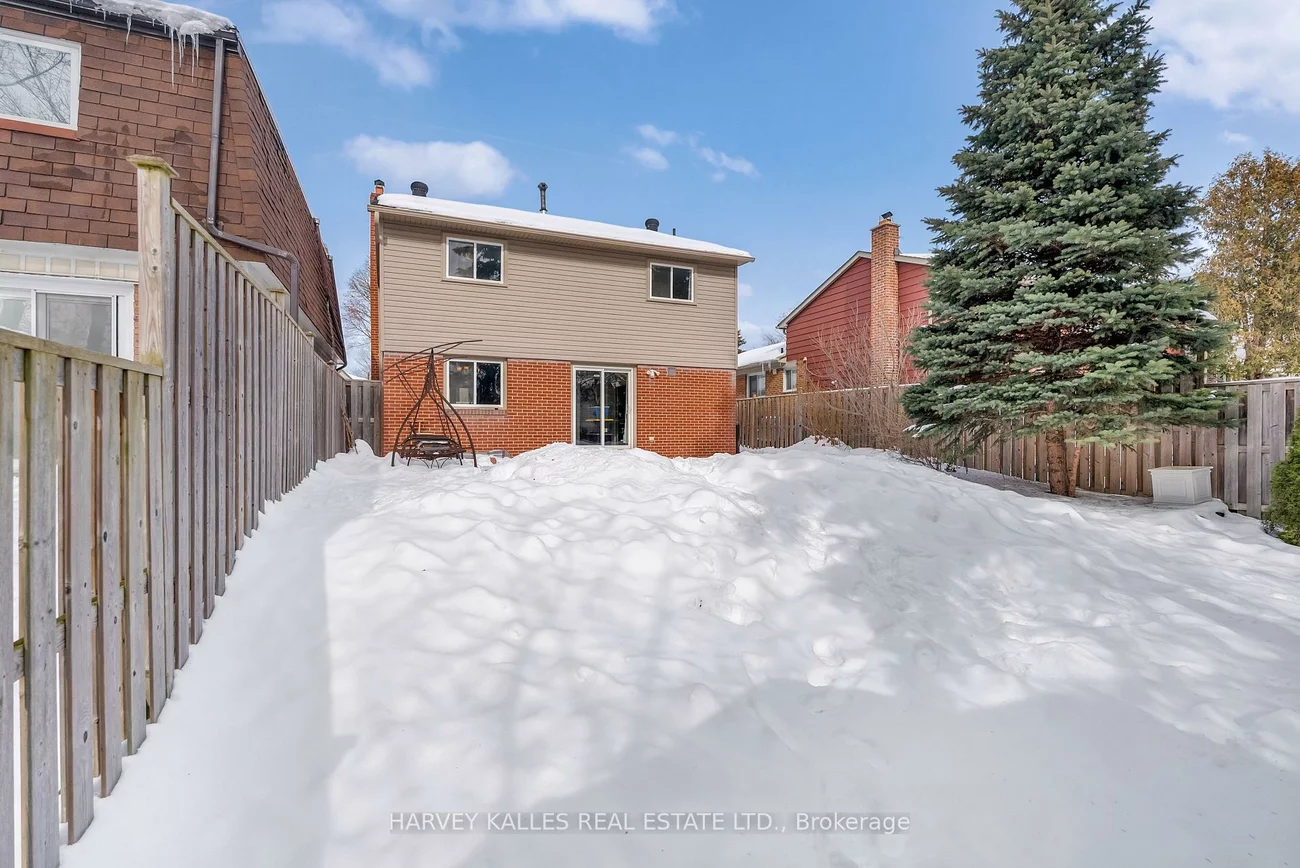 33, Ravengloss, German Mills, Markham