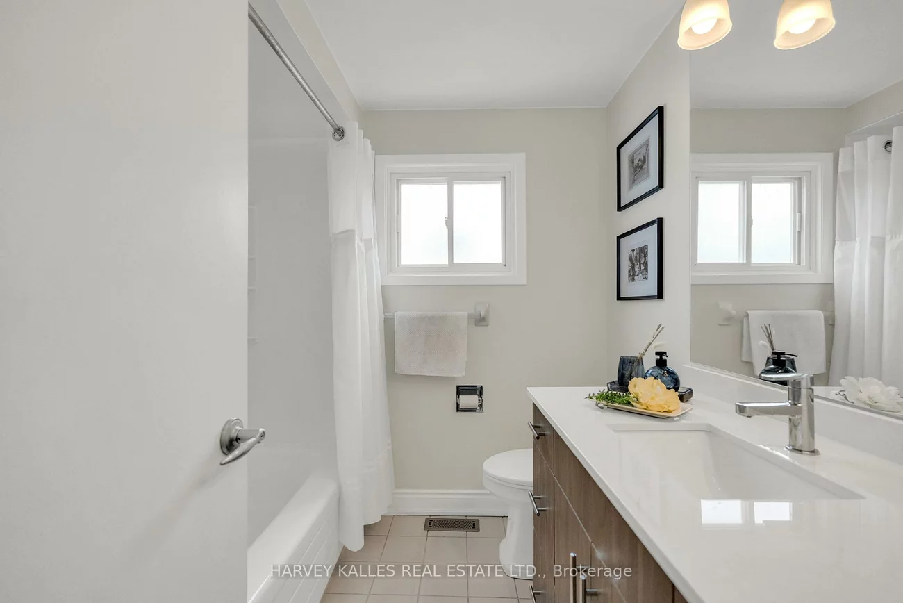 33, Ravengloss, German Mills, Markham