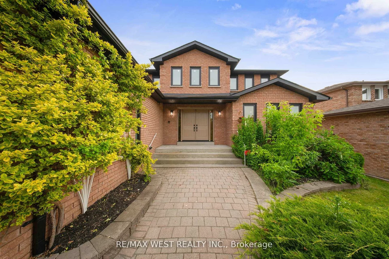 4, Snowcrest, Milliken Mills East, Markham