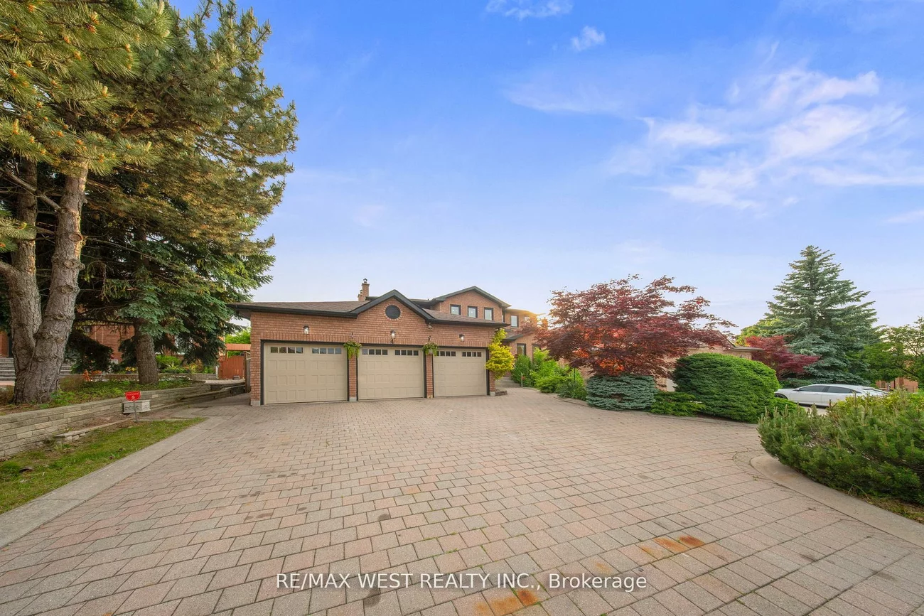 4, Snowcrest, Milliken Mills East, Markham