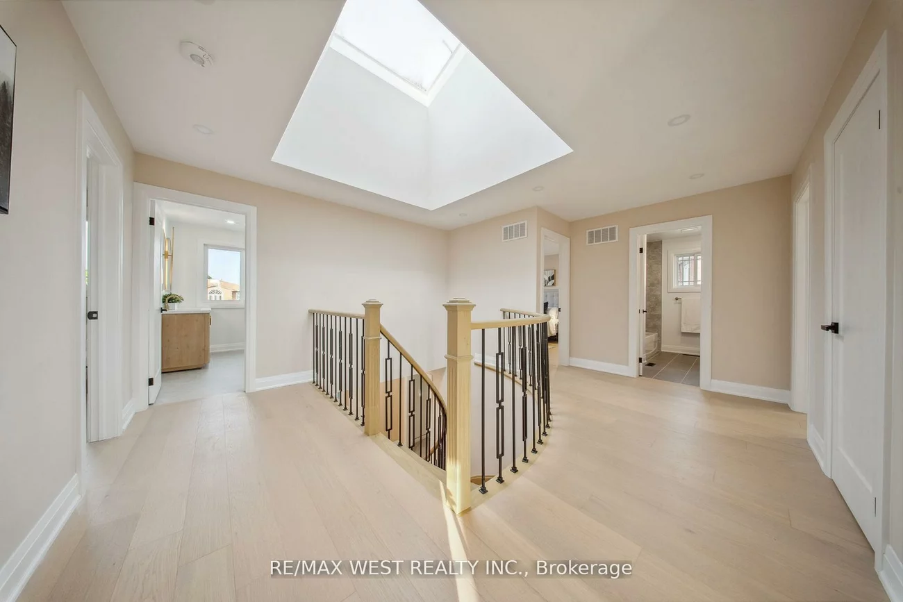 4, Snowcrest, Milliken Mills East, Markham