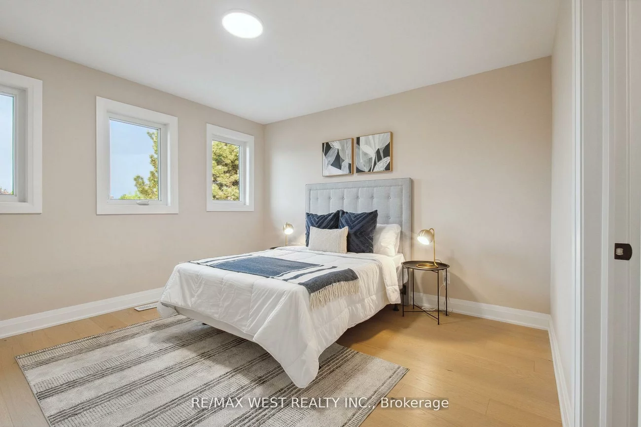 4, Snowcrest, Milliken Mills East, Markham