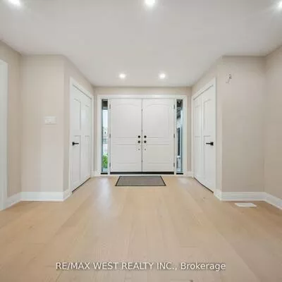 4, Snowcrest, Milliken Mills East, Markham