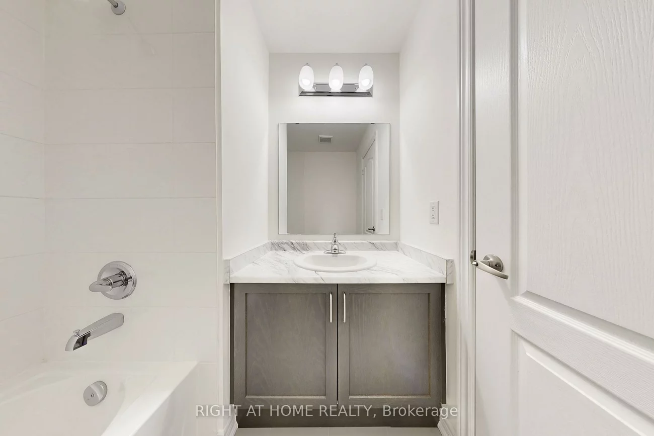 553, White's Hill, Cornell, Markham