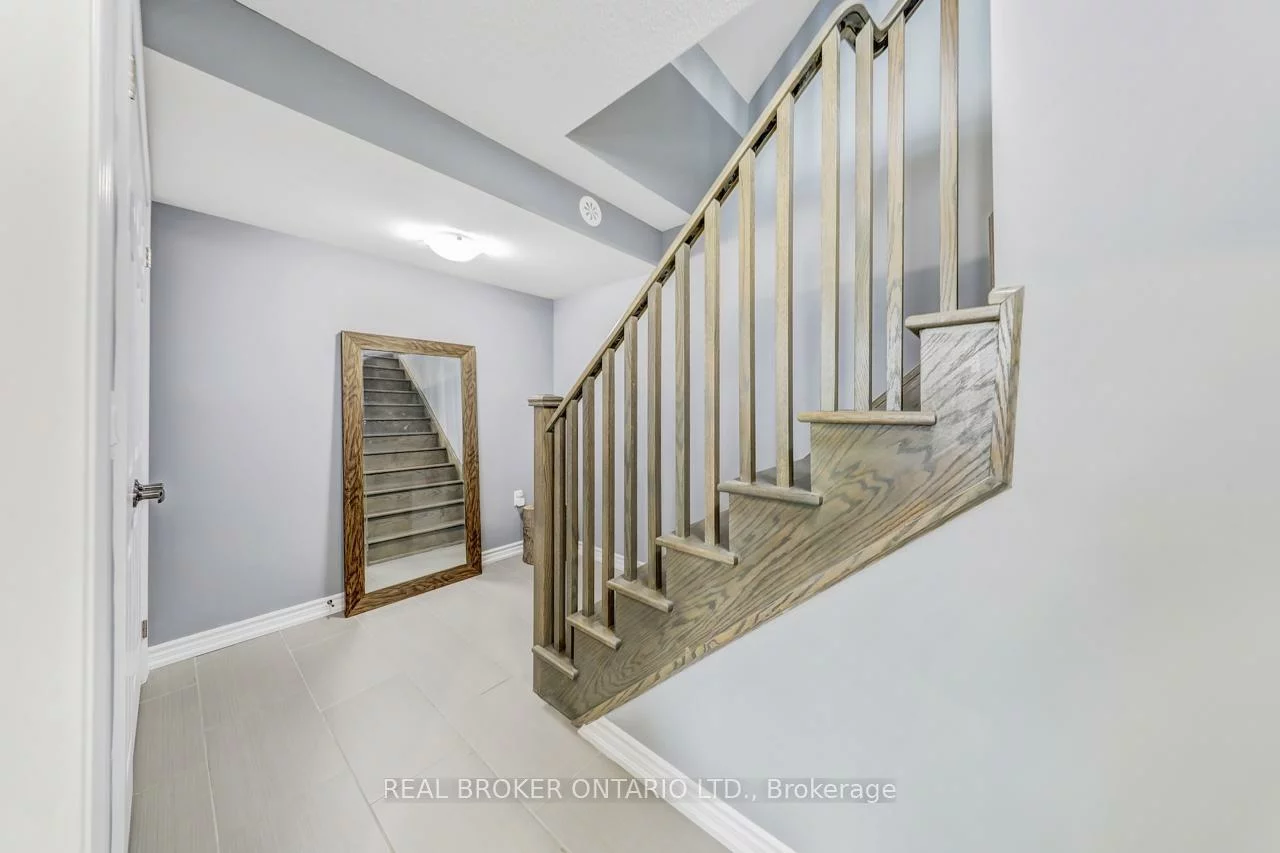 10937, Victoria Square, Victoria Square, Markham