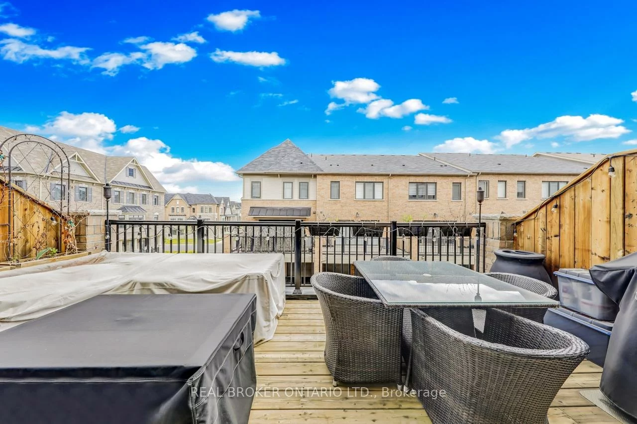 10937, Victoria Square, Victoria Square, Markham