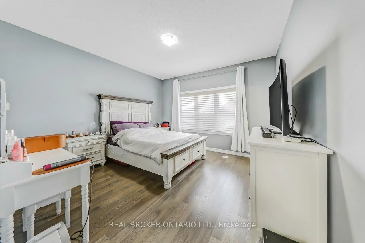 10937, Victoria Square, Victoria Square, Markham