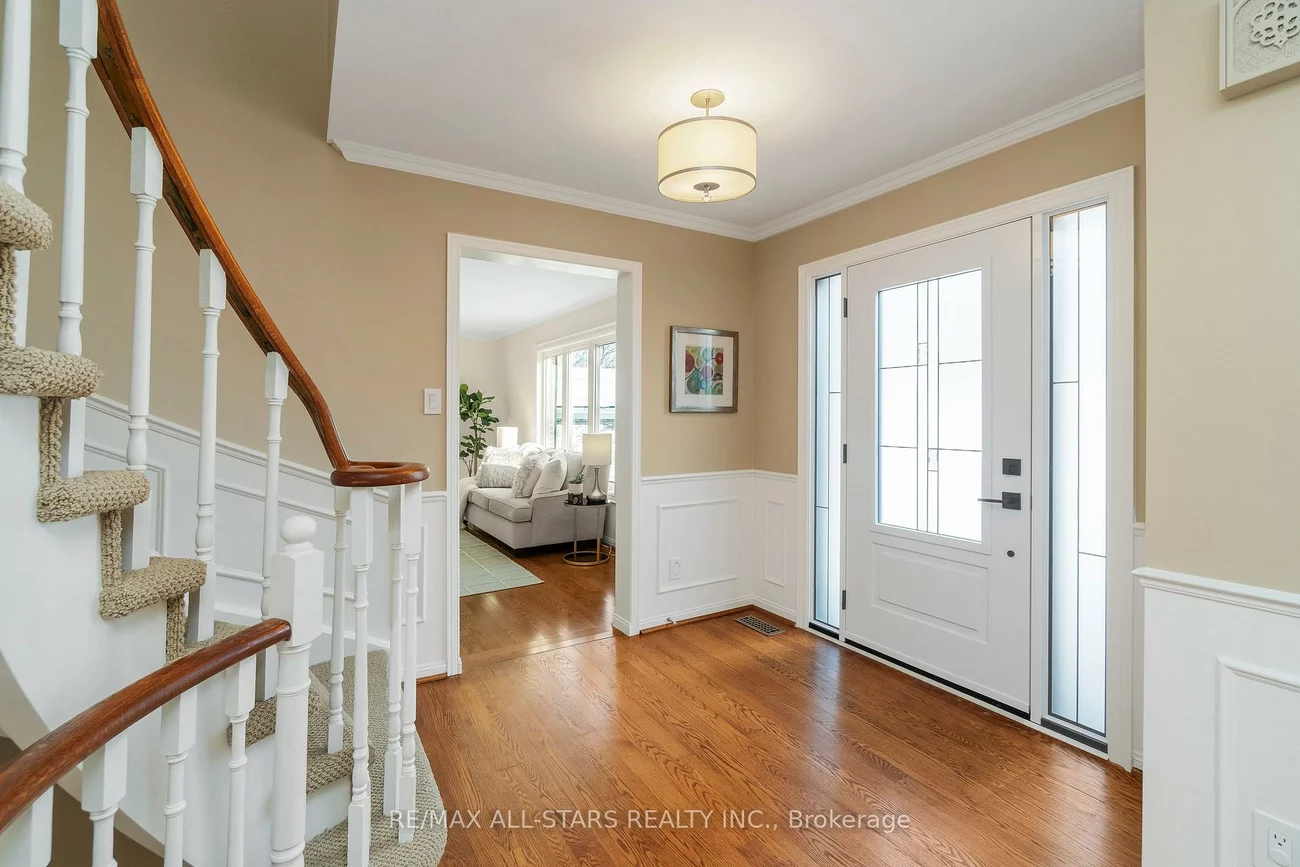 129, Briarwood, Unionville, Markham