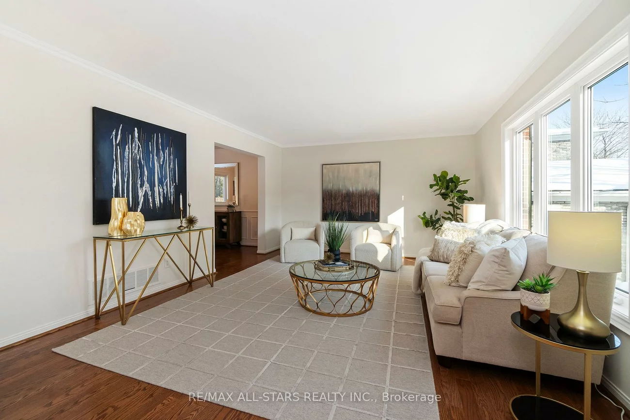 129, Briarwood, Unionville, Markham