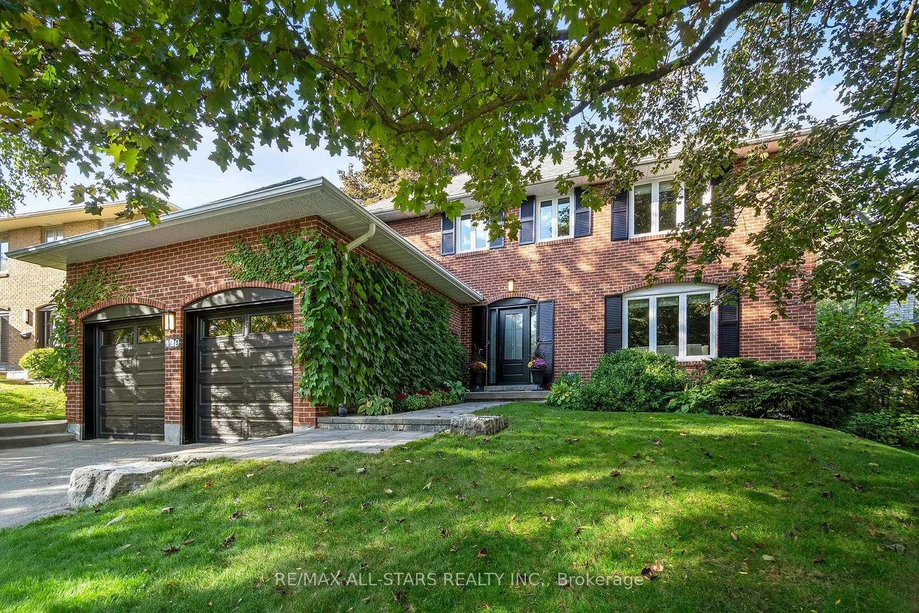 129, Briarwood, Unionville, Markham