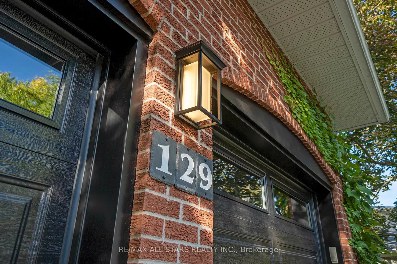 129, Briarwood, Unionville, Markham