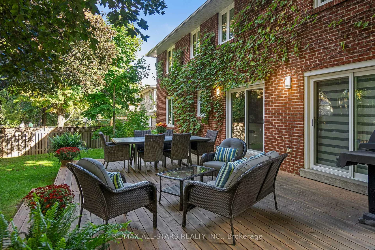 129, Briarwood, Unionville, Markham