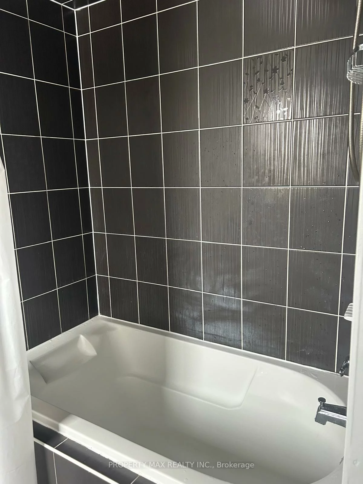 20, Toulouse, Cornell, Markham