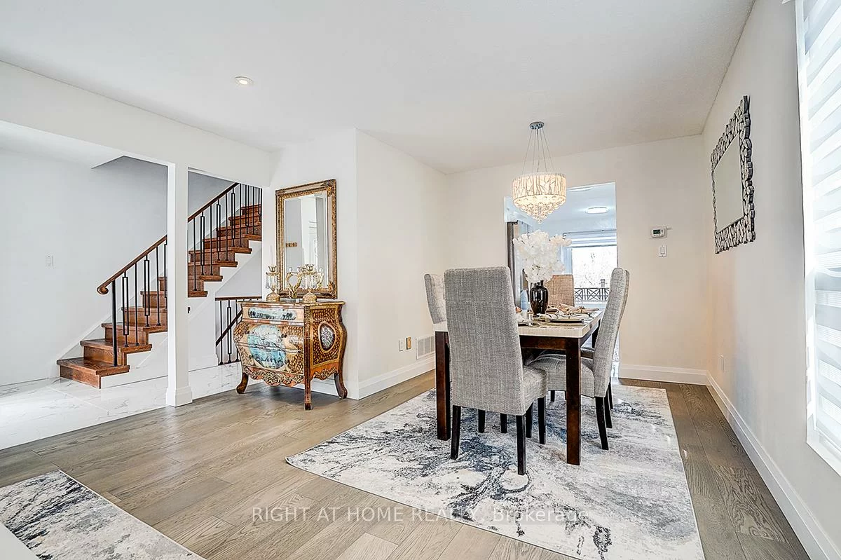 32, Macauley, Aileen-Willowbrook, Markham