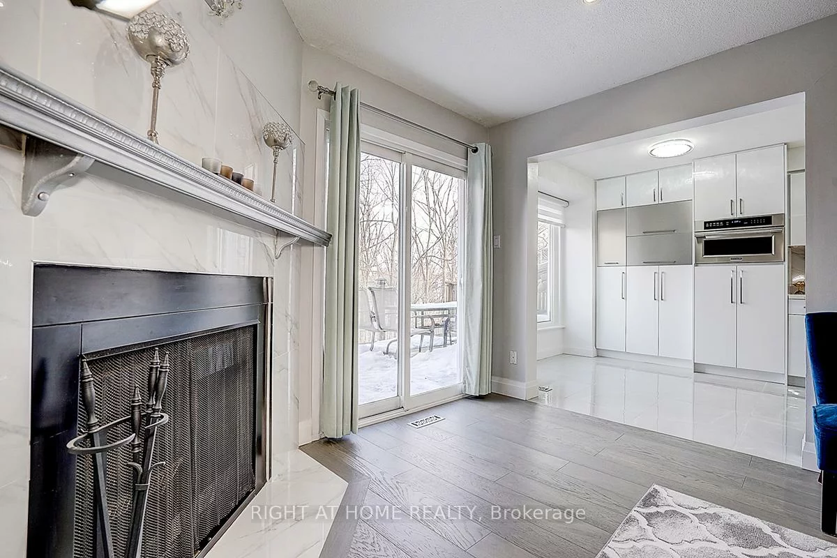 32, Macauley, Aileen-Willowbrook, Markham