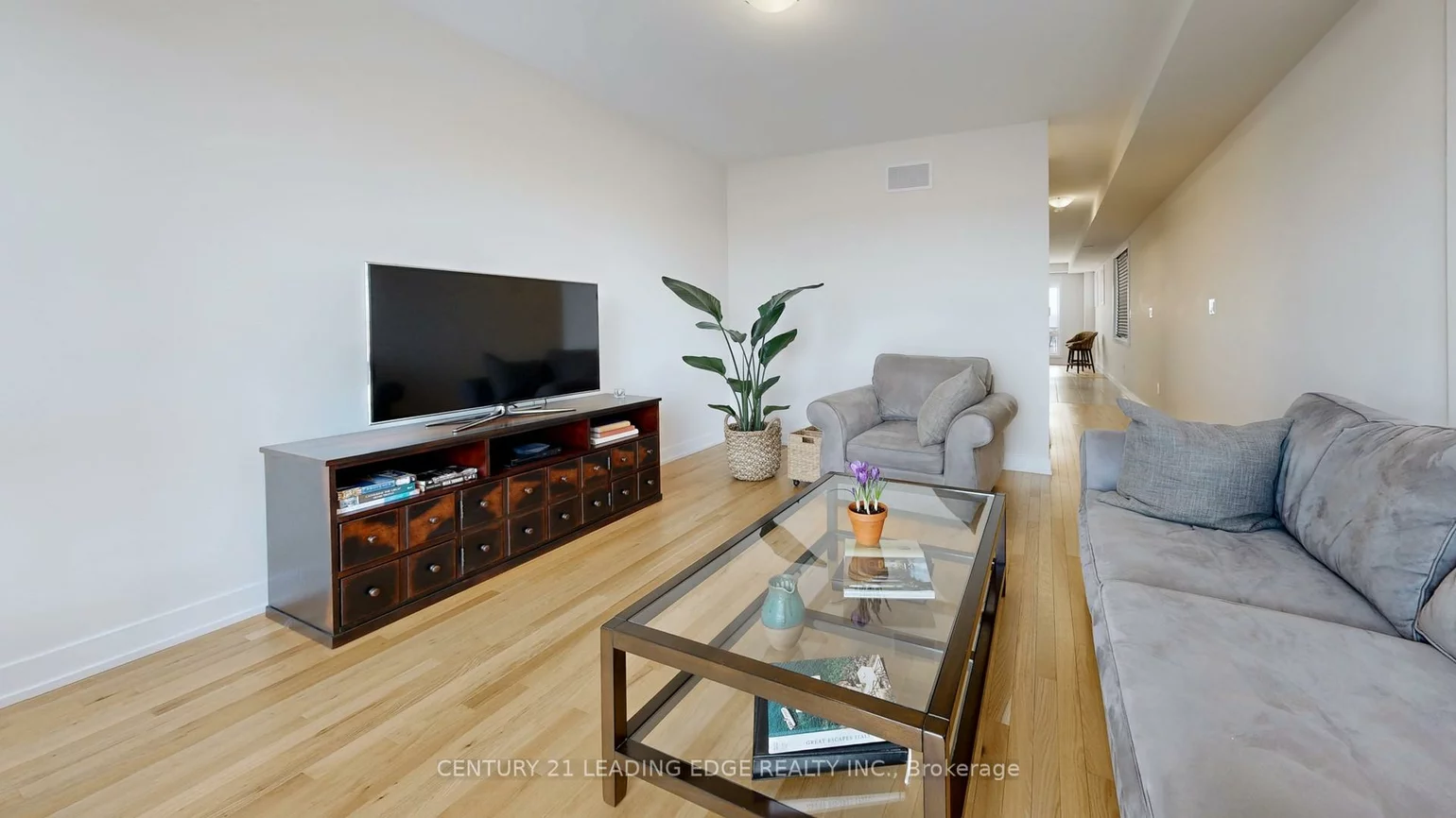 75, MIKAYLA, Cornell, Markham