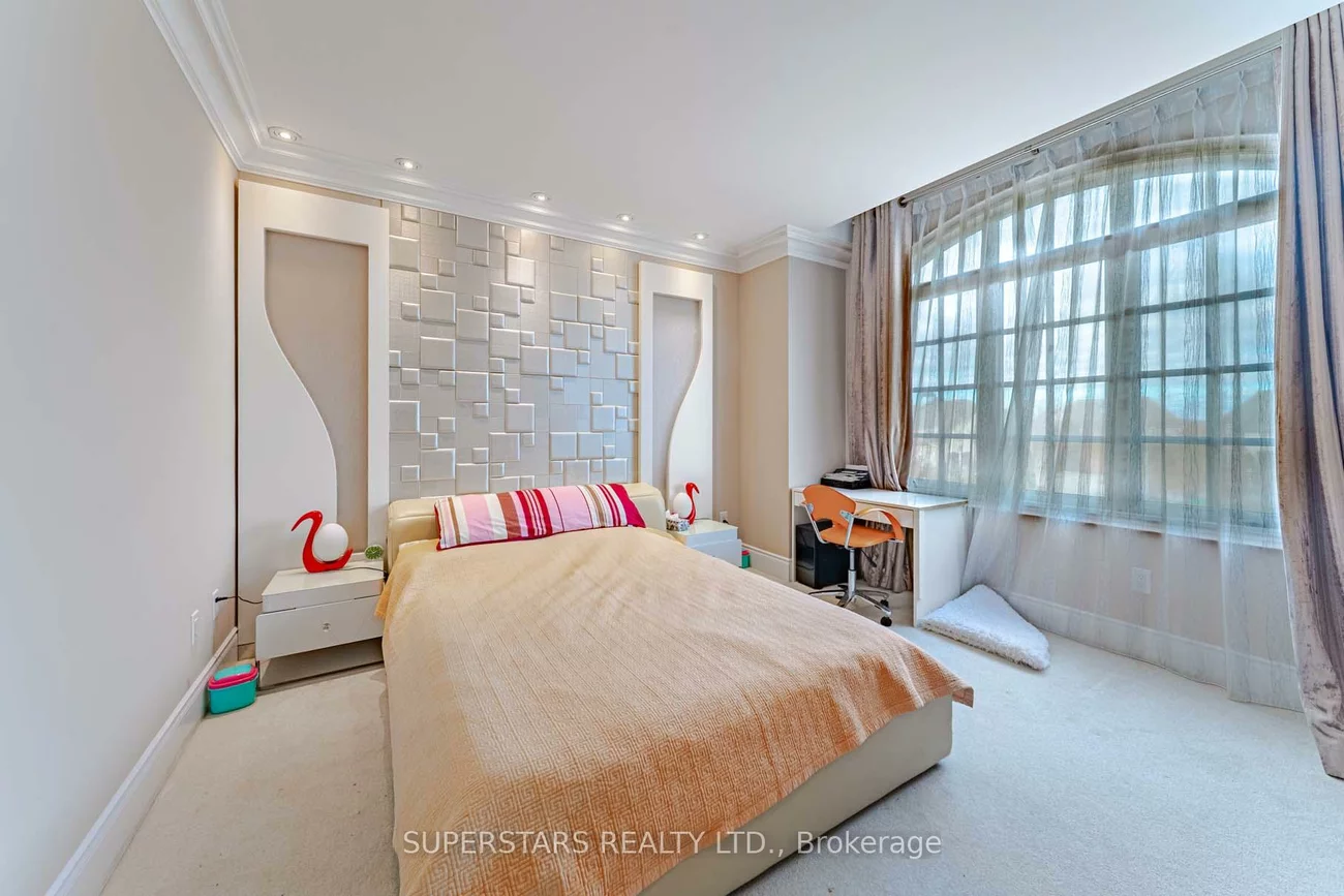 19, Royal County Down, Devil's Elbow, Markham