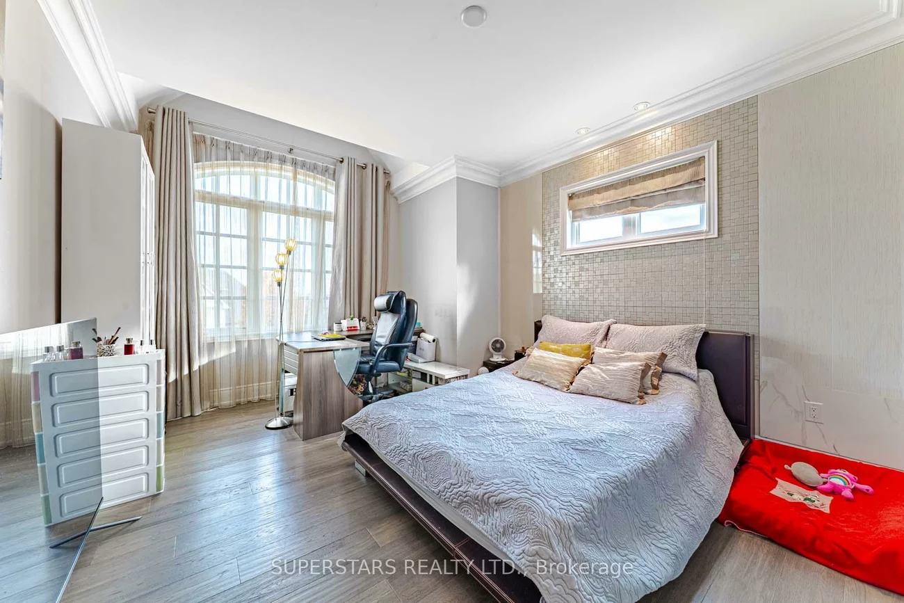 19, Royal County Down, Devil's Elbow, Markham