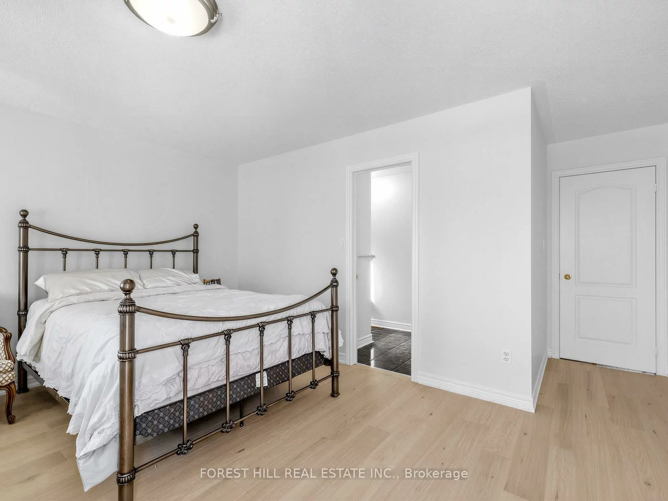 240, Swan Park, Greensborough, Markham