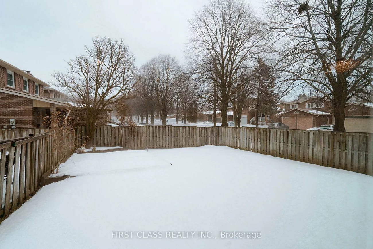 12, Radford, Sherwood-Amberglen, Markham