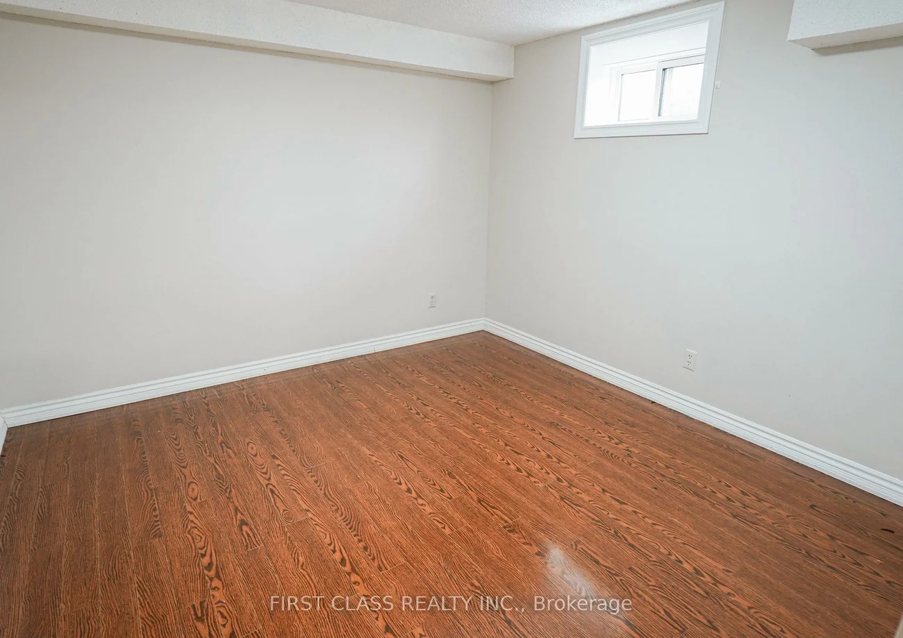 12, Radford, Sherwood-Amberglen, Markham