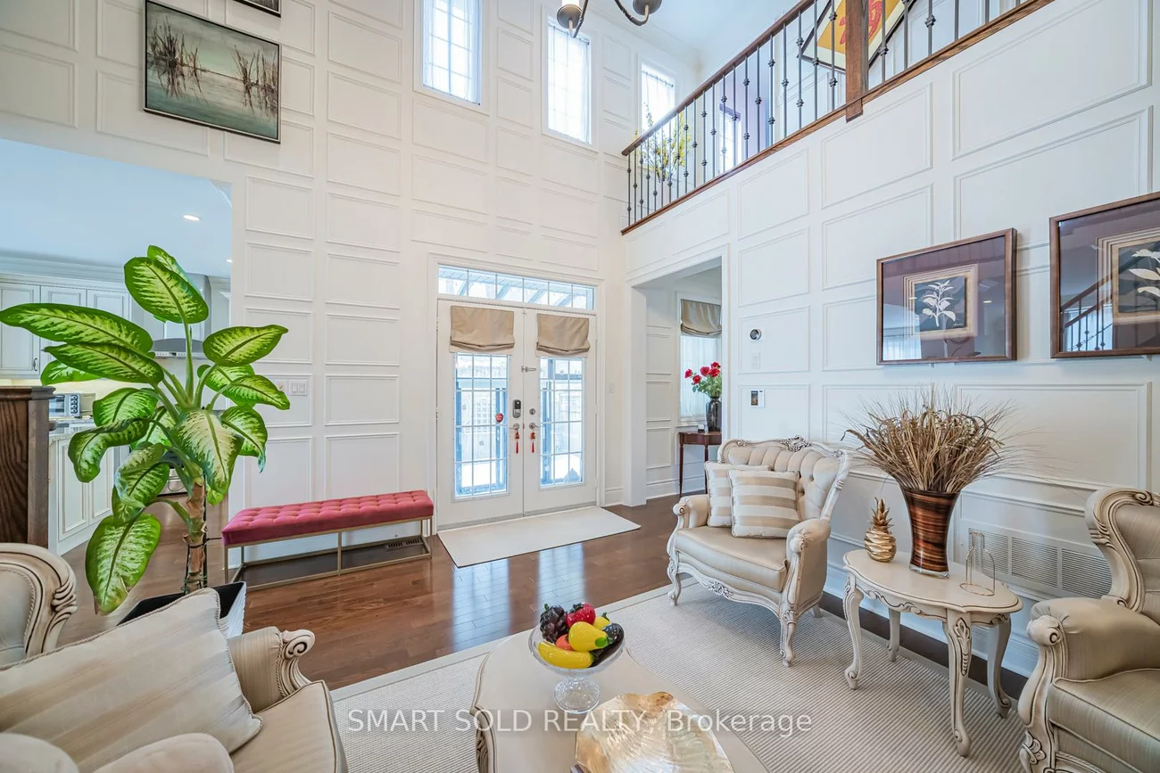 33, Earnshaw, Victoria Square, Markham