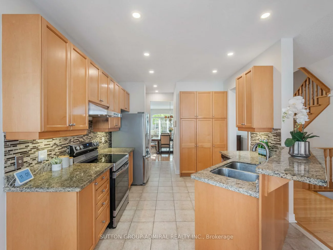 4, Haywood, Victoria Manor-Jennings Gate, Markham