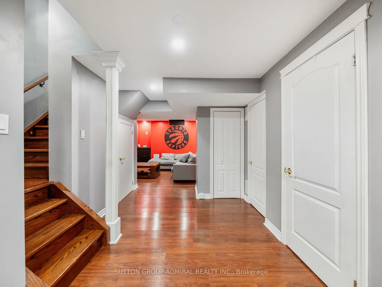 4, Haywood, Victoria Manor-Jennings Gate, Markham