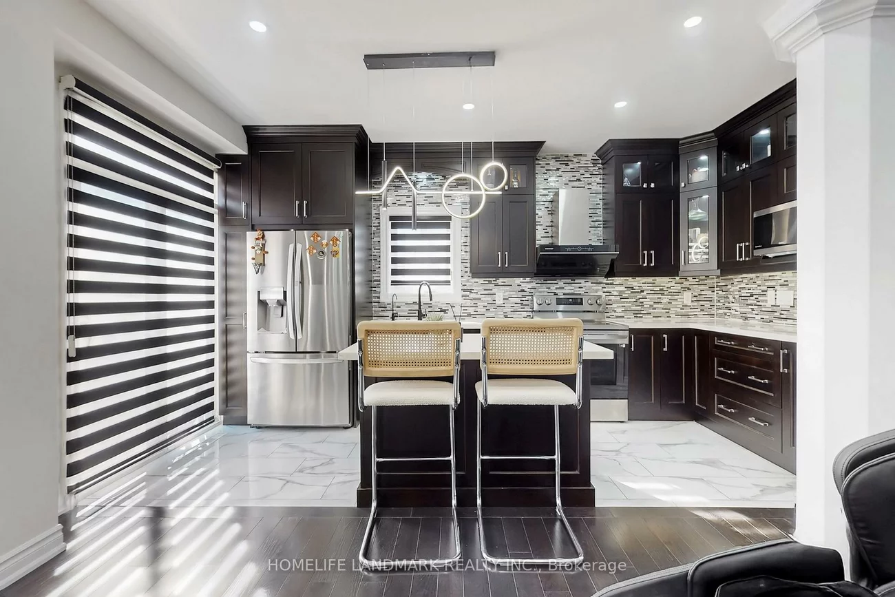 52, Lakespring, Cachet, Markham