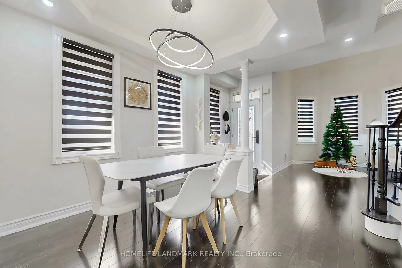 52, Lakespring, Cachet, Markham