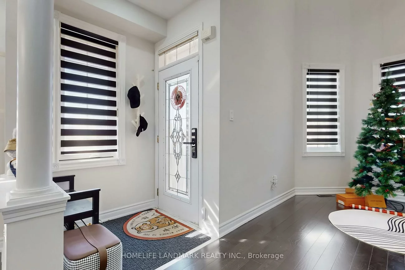 52, Lakespring, Cachet, Markham