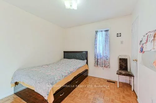 79, Billingsley, Cedarwood, Markham