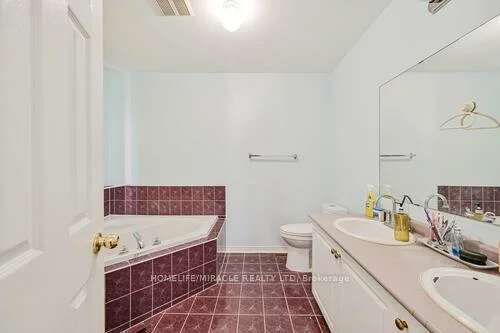 79, Billingsley, Cedarwood, Markham