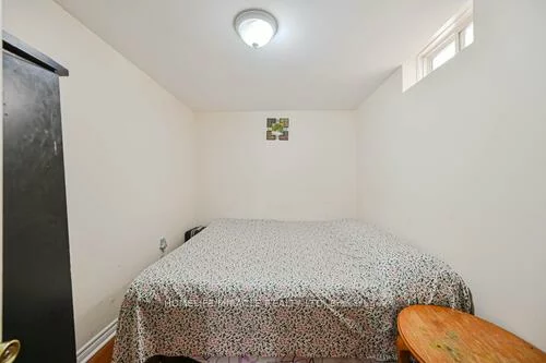 79, Billingsley, Cedarwood, Markham