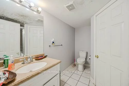 79, Billingsley, Cedarwood, Markham